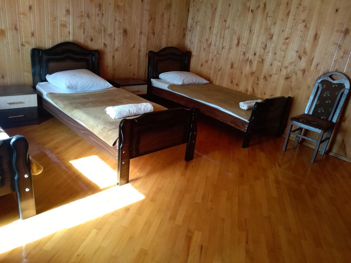 Guest House Anisa Birkiani Exteriér fotografie